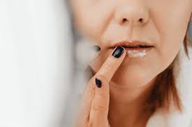 Crema de colágeno para contorno de ojos y labios